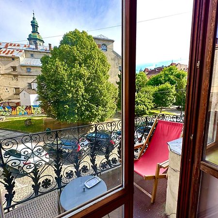 Romantic Apartments - Оn Valova Street Lviv Exterior photo