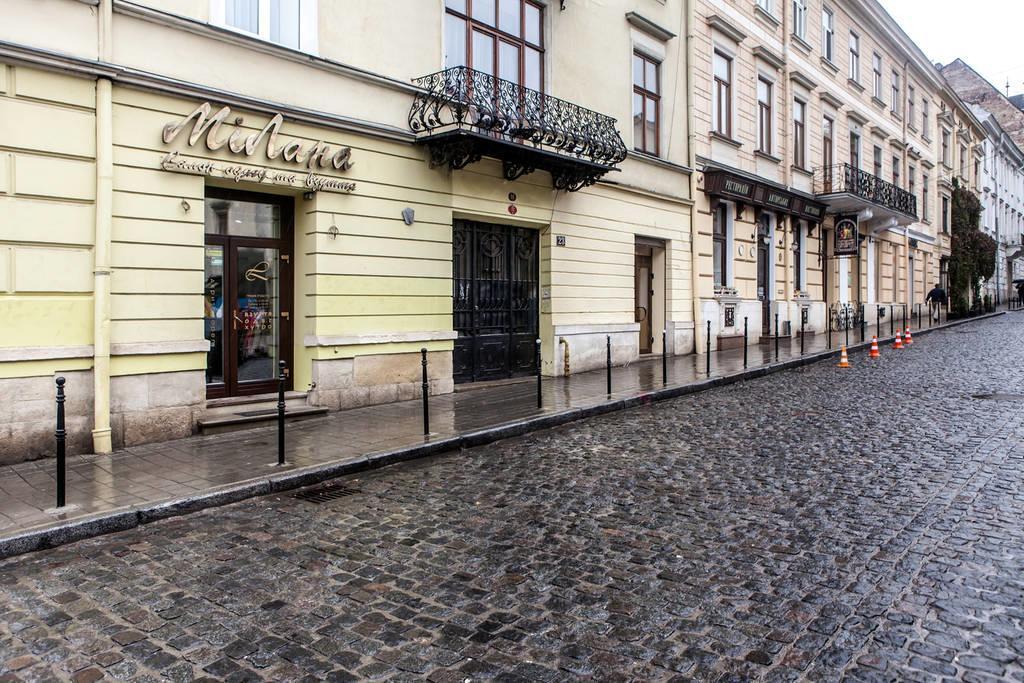 Romantic Apartments - Оn Valova Street Lviv Exterior photo